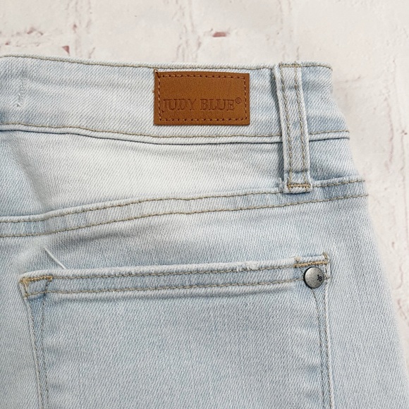 Judy blue skinny fit capri jean light wash stretch women’s size 7/28 - Picture 3 of 9